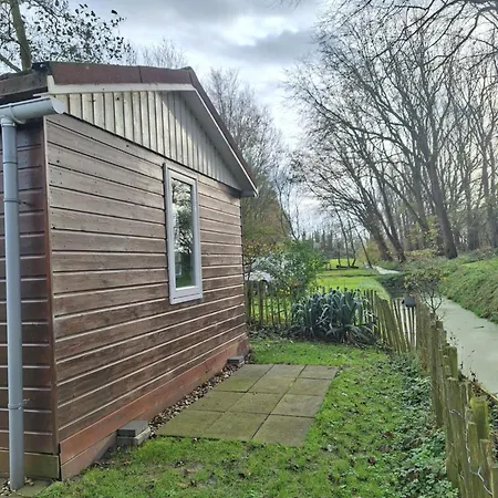 Aan Het Einde - 273 Дом отдыха