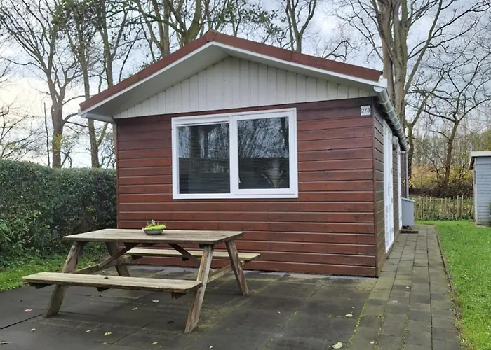 Holiday home Aan Het Einde - 273 Warmenhuizen