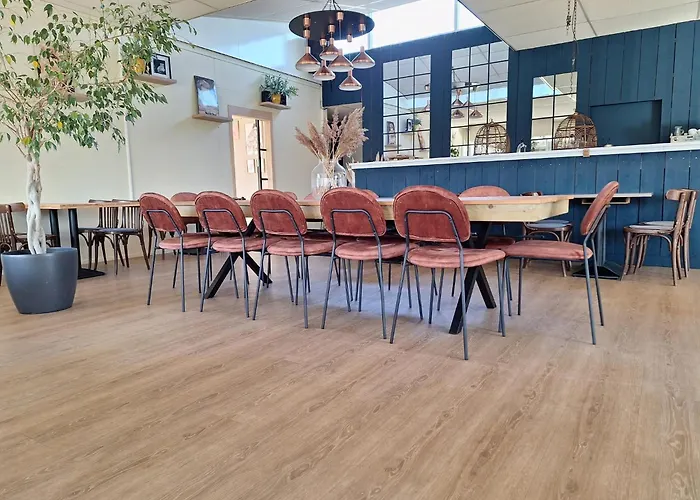 Aan Het Einde - 273 *